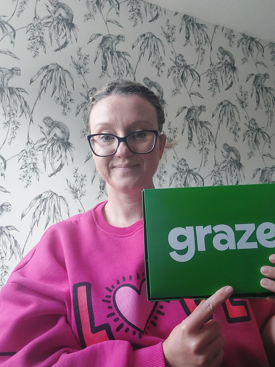 This #WorldHeartDay, we've given everyone at Hable a delicious tray of healthy goodies through @graze_snacks! Snacking on nutritious foods as part of a balanced diet is a great way to keep the heart healthy. Made easy with these tasty treats! 🥜🌱 #TeamHable #FridayFeeling