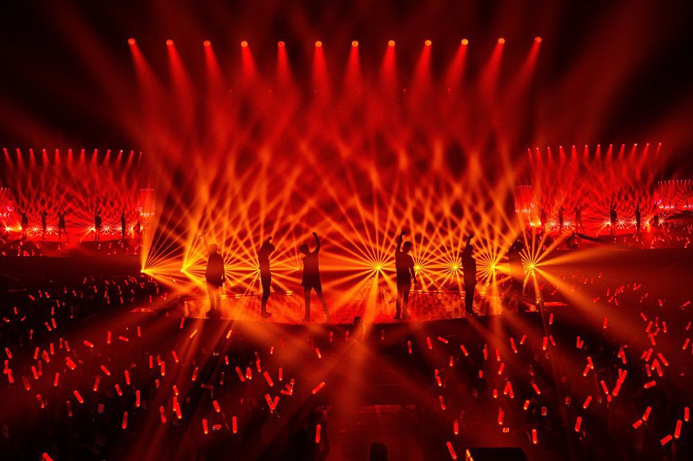 emmiejiwonie_21's tweet photo. happy anniversary to the bravest , loudest and beautiful fandom iKONICS !!! thank u for staying with thru thick and thin. 8 yrs down cheers to more years with you 🥰🎂❤️🥂

INFINITY WITH iKONICS
#CELEBR8INGiKONICDAY
@iKONIC_143 #iKON #아이콘 https://t.co/4LdgTC8k5f