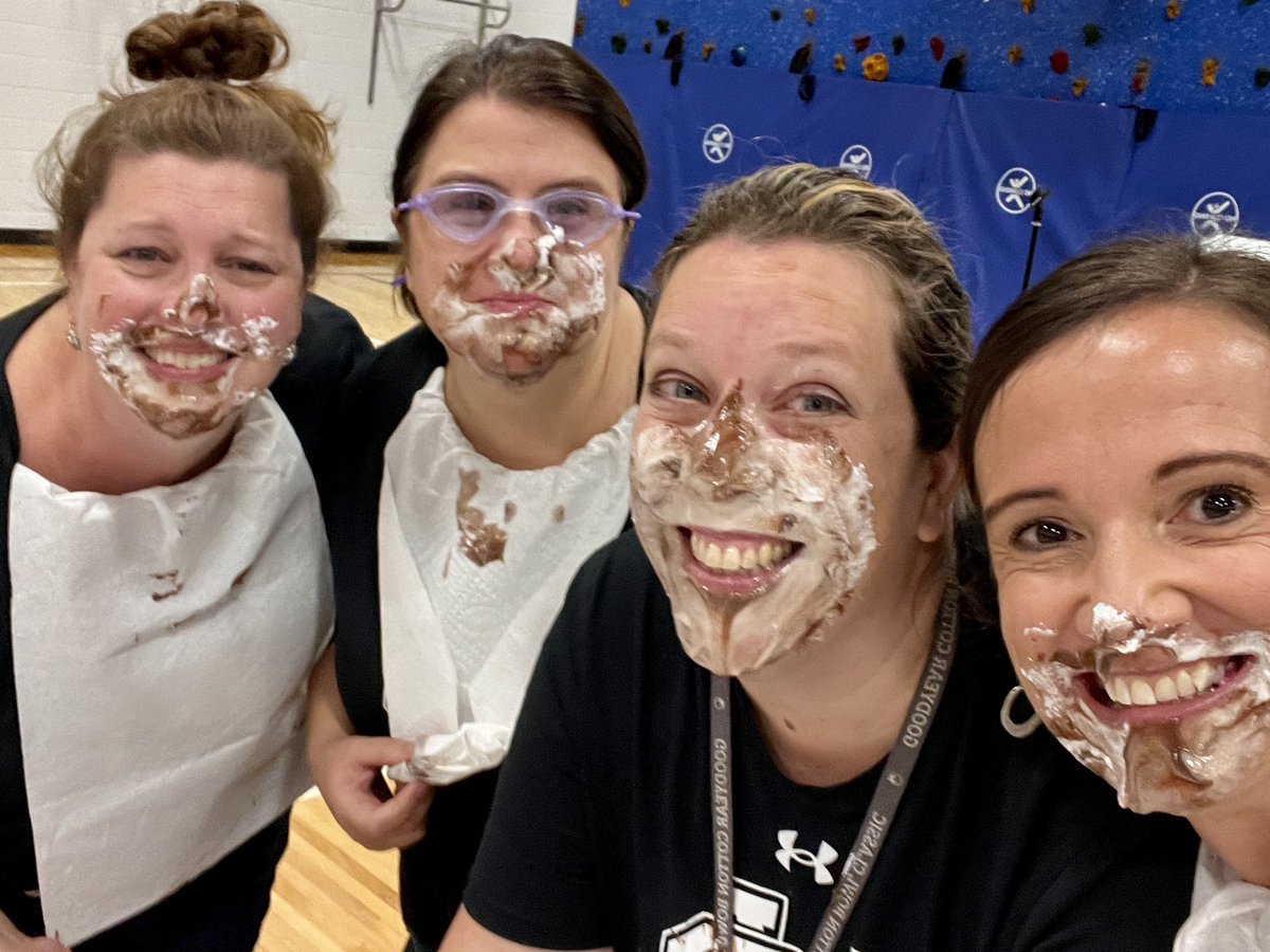 Someone had to show them how it’s done! 😂 Pudding Plunge ‘23!
<a href="/WaukazooWO/">Waukazoo Elementary</a>