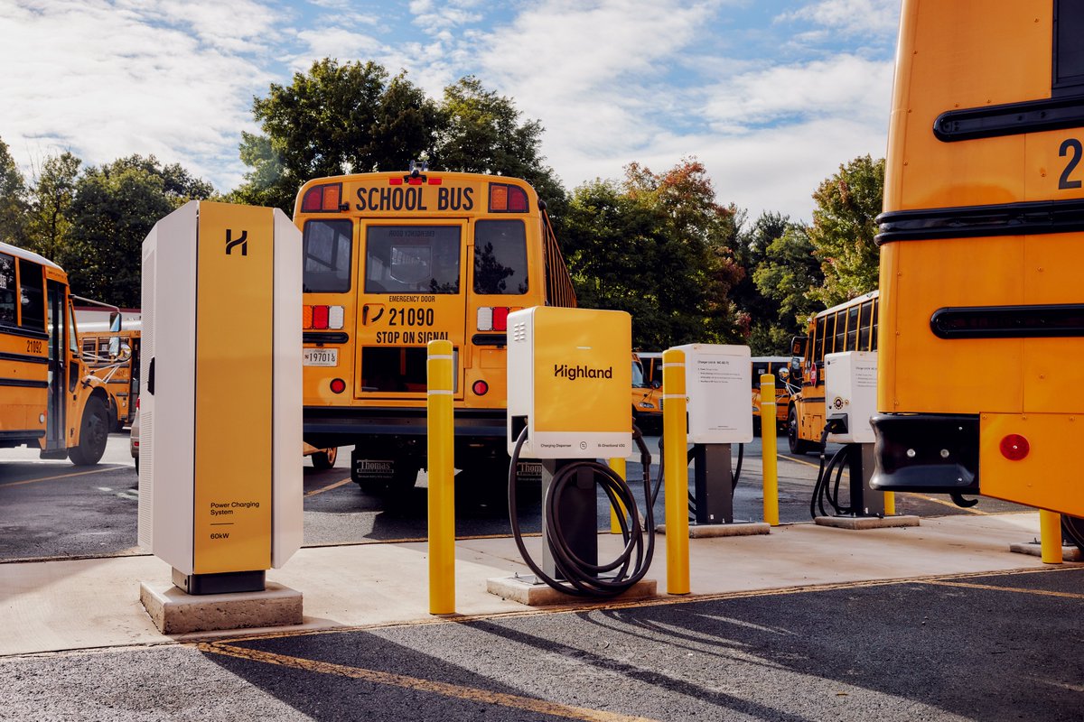 Yesterday, the @EPA announced the launch of its $500 million 2023 #CleanSchoolBus Rebate Program. We welcome this third round of #EPA CSB funding and look forward to working with additional school districts to deploy #electric fleets. Learn more: prn.to/3ZzXx2E