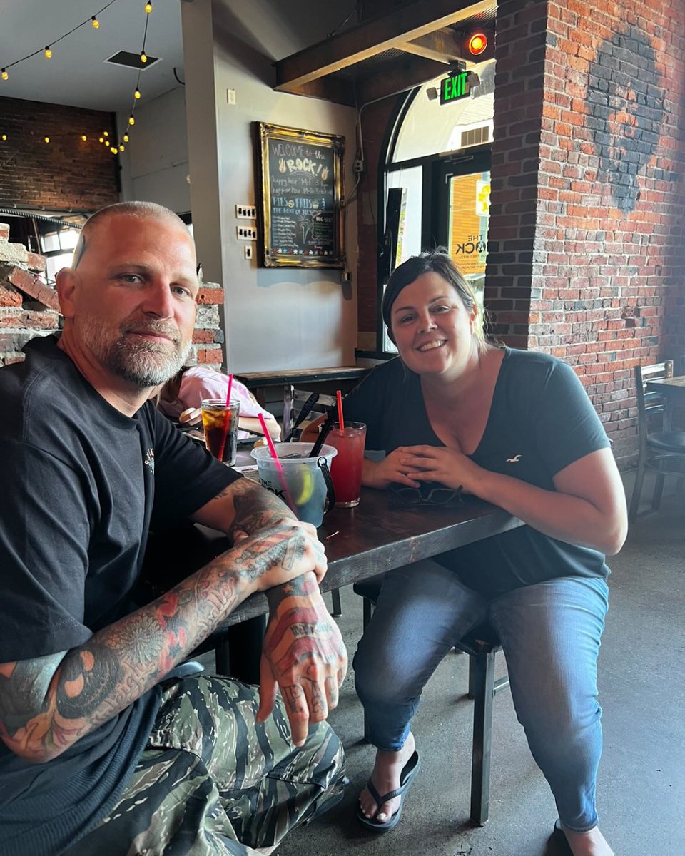 TheRockWFP's tweet photo. Couples that rock together, stay together🤘 

📸@thehellrazor
.
.
.
#therock #woodfiredpizza #rocktheme #coloradofoodies #denvereats #washingtonfoodie https://t.co/qPK66sIg6W