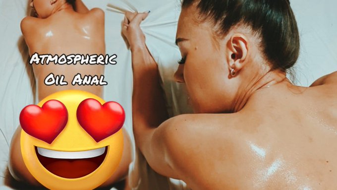 New Film........💋🖤 ⬇️⬇️⬇️ https://t.co/dKb72TZysK https://t.co/cQKDIaG83w<a href="/tag/xhamster"class="tags"><span>#xhamster</span></a>