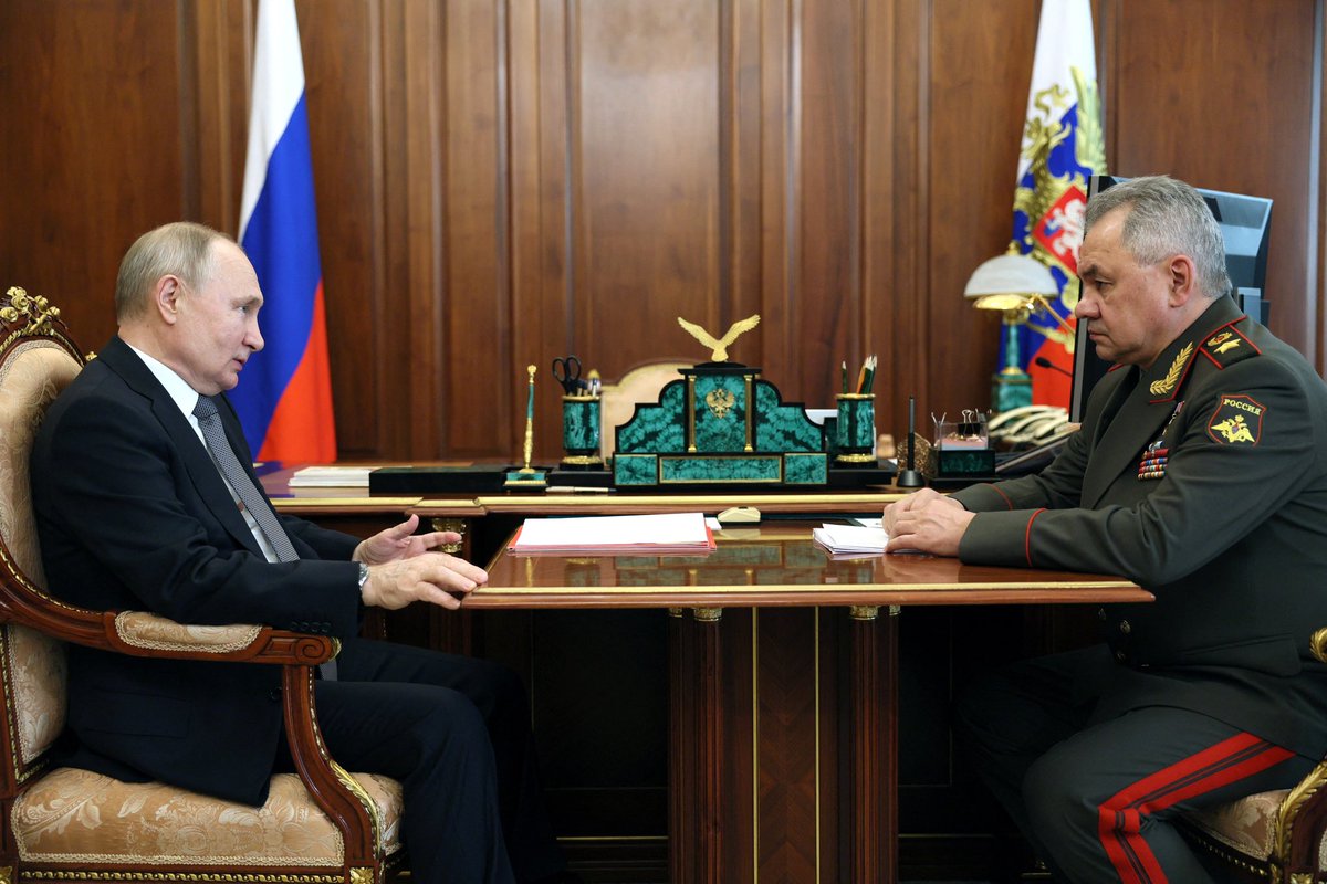 معهد دراسة الحرب 'ISW': بوتين يمهل وزير دفاعه شهرًا واحدًا لإيقاف هجوم أوكرانيا المضاد.