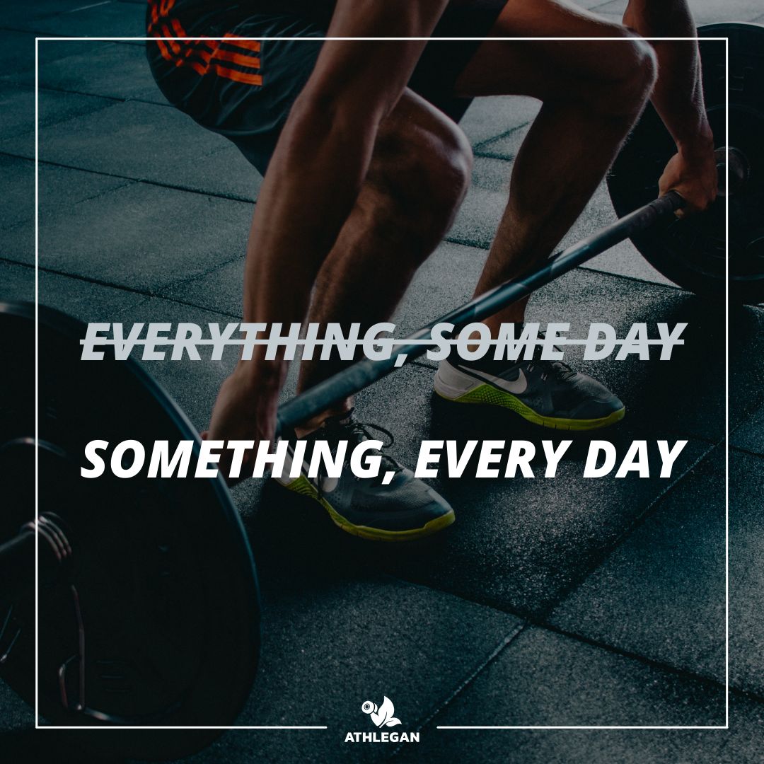 athlegan's tweet photo. People often make the mistake of wanting to do EVERYTHING at once. Powerlifting on Mon/Wed/Fri, half-marathons over lunch breaks, weightlifting Tue/Thu/Sat, mobility work in the evenings, and CrossFit on the weekends — all while losing fat and building muscle simultaneously. https://t.co/fbNXvdt0Qy