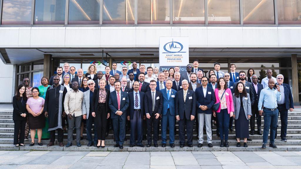 Presidiendo la Reunión Anual de los Comités Nacionales de <a href="/PIARC_Roads/">WorldRoadAssociation</a> dentro del marco del XXVII Congreso Mundial de Carreteras en Praga. Presenté los avances del Plan de Acción, y los Comités Nacionales compartieron sus buenas prácticas <a href="/AMIVTACmx/">AMIVTAC</a> <a href="/SICTmx/">SICT México</a> <a href="/PIARC_Roads/">WorldRoadAssociation</a> <a href="/FEMCIC1/">FEMCIC, A.C. Oficial</a>