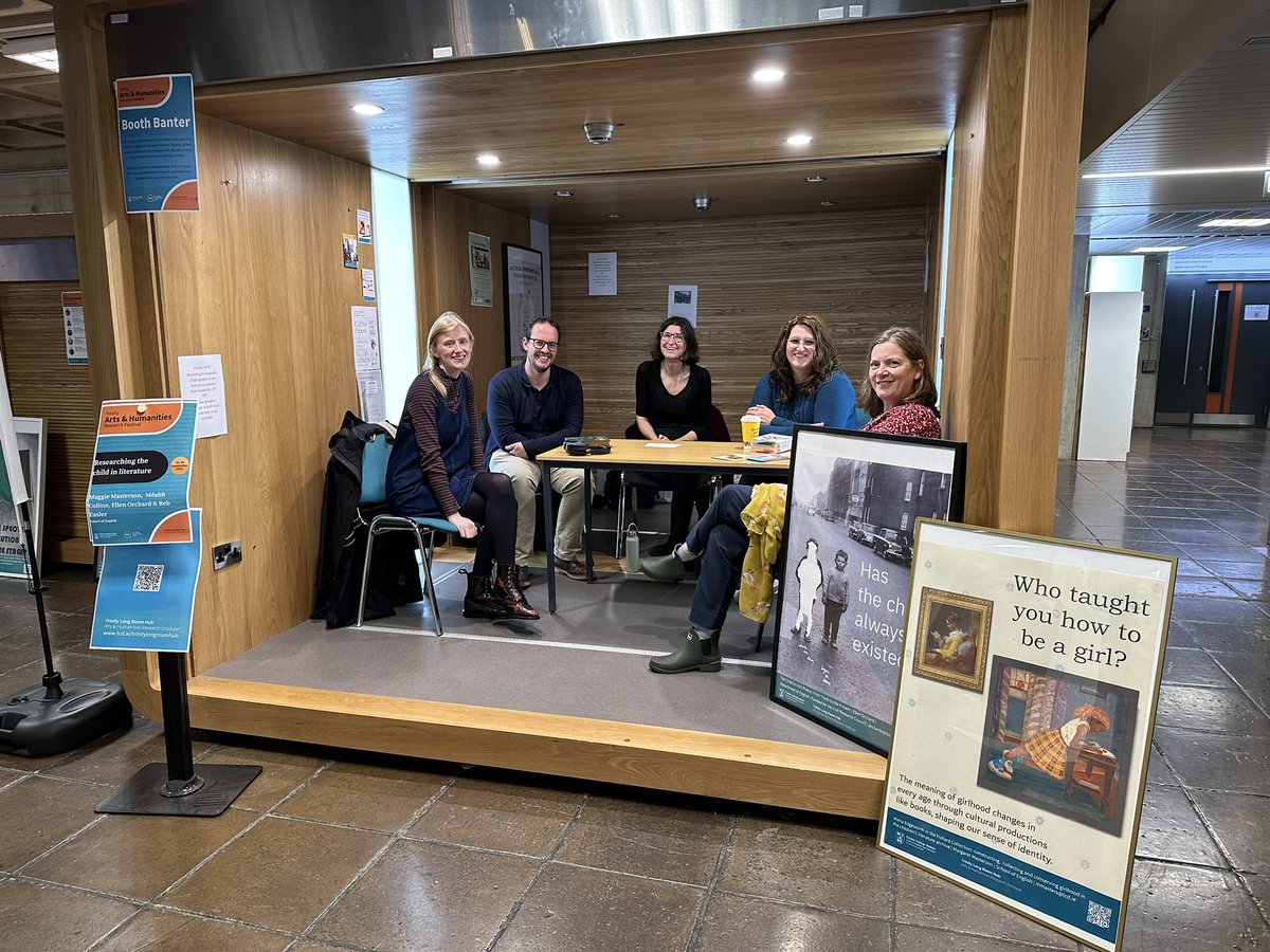 The #BanterBooths have been a genius element of the Trinity Arts & Humanities Research Festival. 
We spotted our Library colleague @MaggieMasterso1 and her fellow Children’s Lit. / PhD peers exchanging ideas. @TCDEnglish @TCDtheBook @TCDResearchColl @TLRHub @TCDdeanresearch