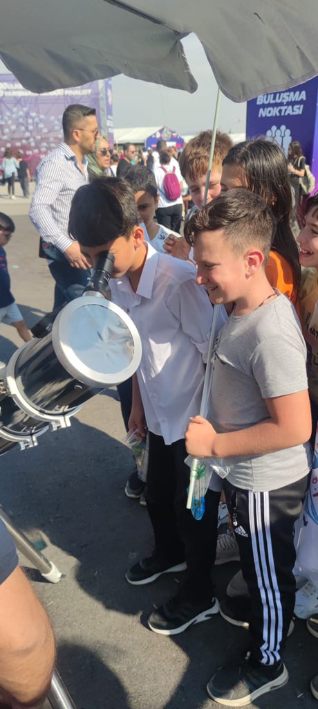 Kiraz Eğitim Ailesi Türkiye’nin Ayakları Yere Basmayan Festivali T E K N O F E S T’te... 🇹🇷🇹🇷🇹🇷

#İzmirTeknofestte 
<a href="/tcmeb/">Millî Eğitim Bakanlığı</a> 
<a href="/Yusuf__Tekin/">Yusuf Tekin</a> 
<a href="/izmirvaliligi/">T.C. İzmir Valiliği</a> 
<a href="/drsuleymanelban/">Dr. Süleyman Elban</a> 
<a href="/izmir_ilmem/">İzmir İl Milli Eğitim Müdürlüğü</a> 
<a href="/yahsiomer/">Dr. Ömer YAHŞİ</a> 
<a href="/ilkererarslan/">İlker ERARSLAN</a> 
<a href="/kirazgovtr/">Kiraz Kaymakamlığı</a> 
<a href="/mehmetakizmir/">mehmet ak</a> 
.