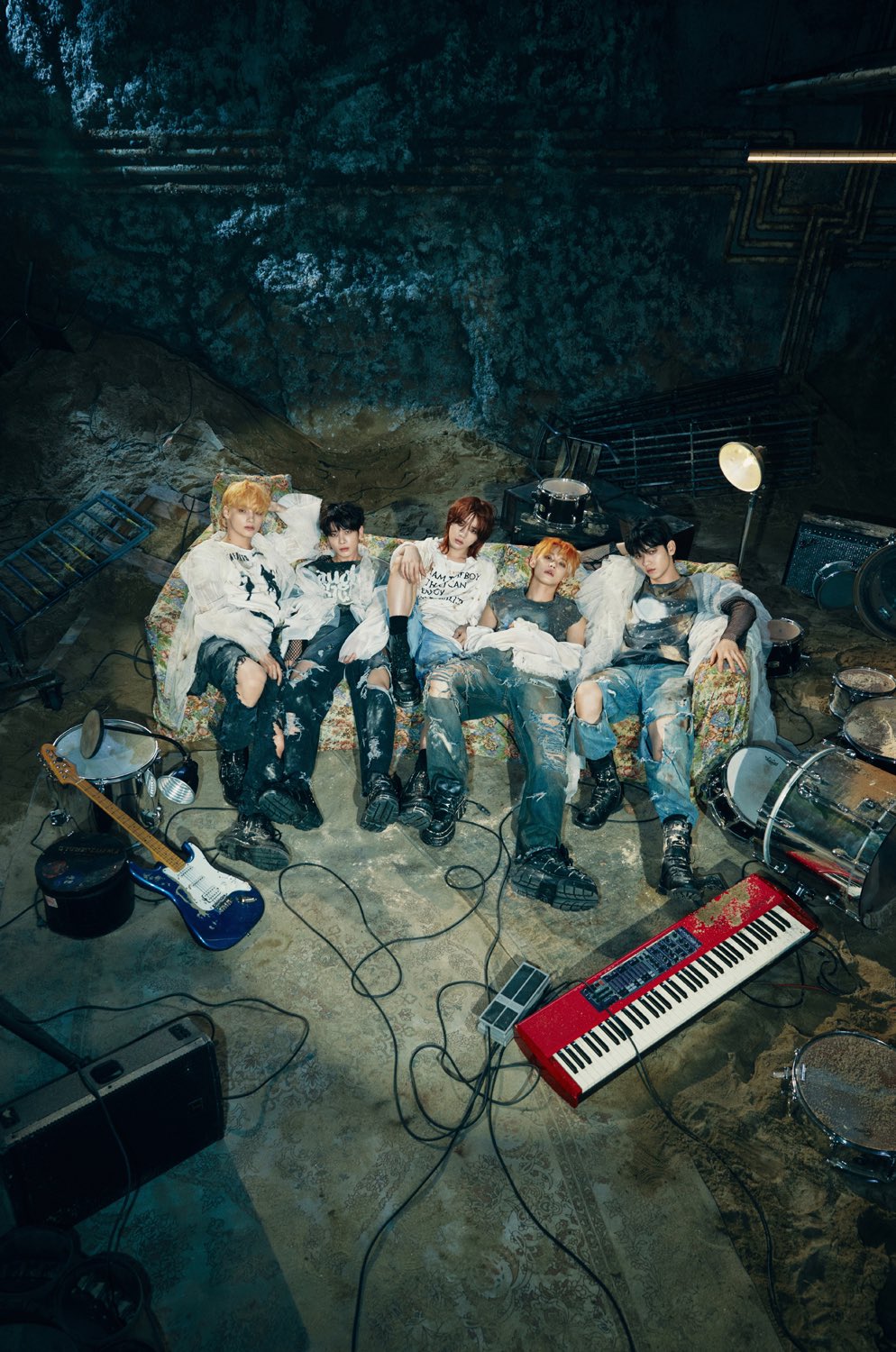 F7M7Rz9bgAASA30?format=jpg&name=large