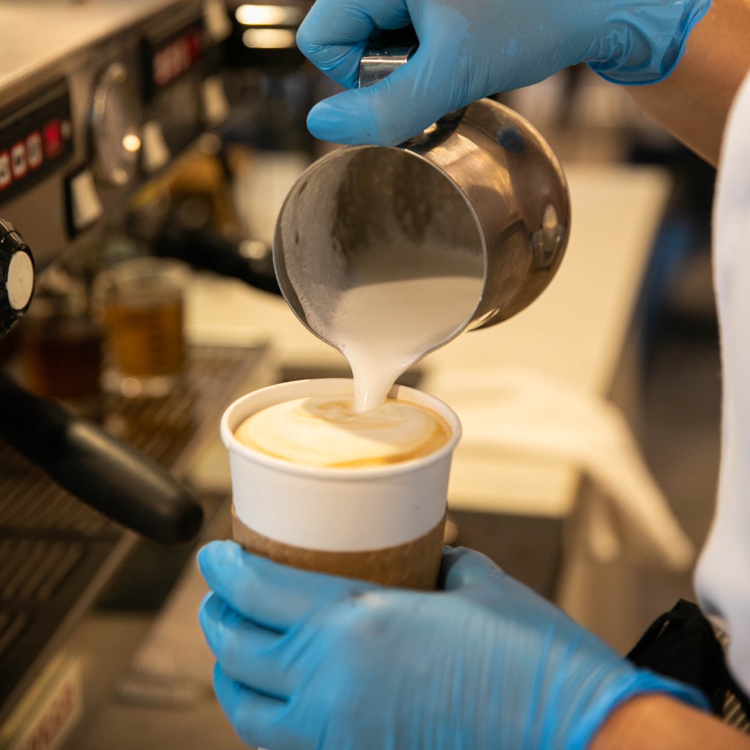 When life gives you beans, grind them, brew them, and pair them with a Johnny Doughnut! Happy National Coffee Day, coffee lovers! ☕🍩

#nationalcoffeeday #coffee #espresso #bayarea #bayareafoodie #johnnydoughnuts