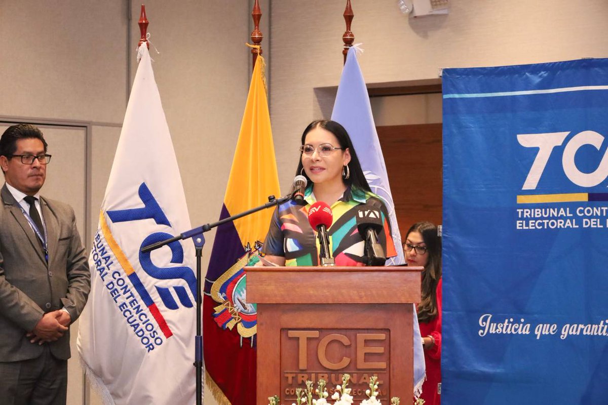 cnenapo's tweet photo. @DianaAtamaint @TCE_Ecuador #DíaJusticiaElectoral ⚖️ | Asimismo, entre el 2021 y 2022, capacitamos a más de 14 mil mujeres y jóvenes. El trabajo del @TCE_Ecuador en territorio ha contribuido a esta formación con procesos de capacitación a organizaciones políticas, señaló nuestra presidenta, @DianaAtamaint. https://t.co/ZJLlcdB29S