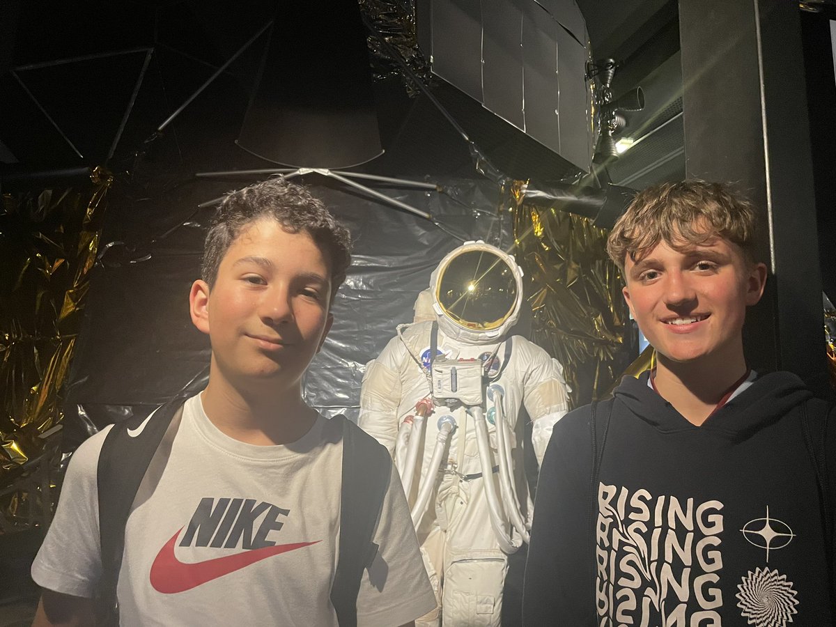 BCCbio's tweet photo. Fantastic day!!  Well done Year 8! 
@BCCScience @BishopChalloner 
@sciencemuseum https://t.co/e1RnqdoqhI