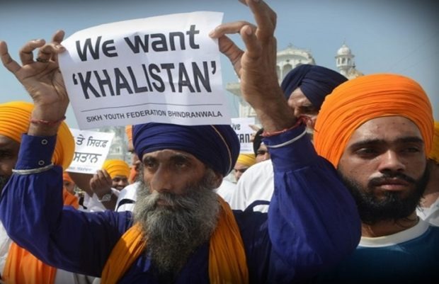 BaazNewsOrg's tweet photo. Opinion | Khalistan Is Not A “Nonissue” In India

"The draconian and tyrannical response of the Indian state to Sikh advocacy ever since [the 1984 Sikh Genocide] has made it clear - openly talk about Sikh sovereignty at your peril."

🔗https://t.co/AZ7MRdGhwk https://t.co/xlSXNkcI4C