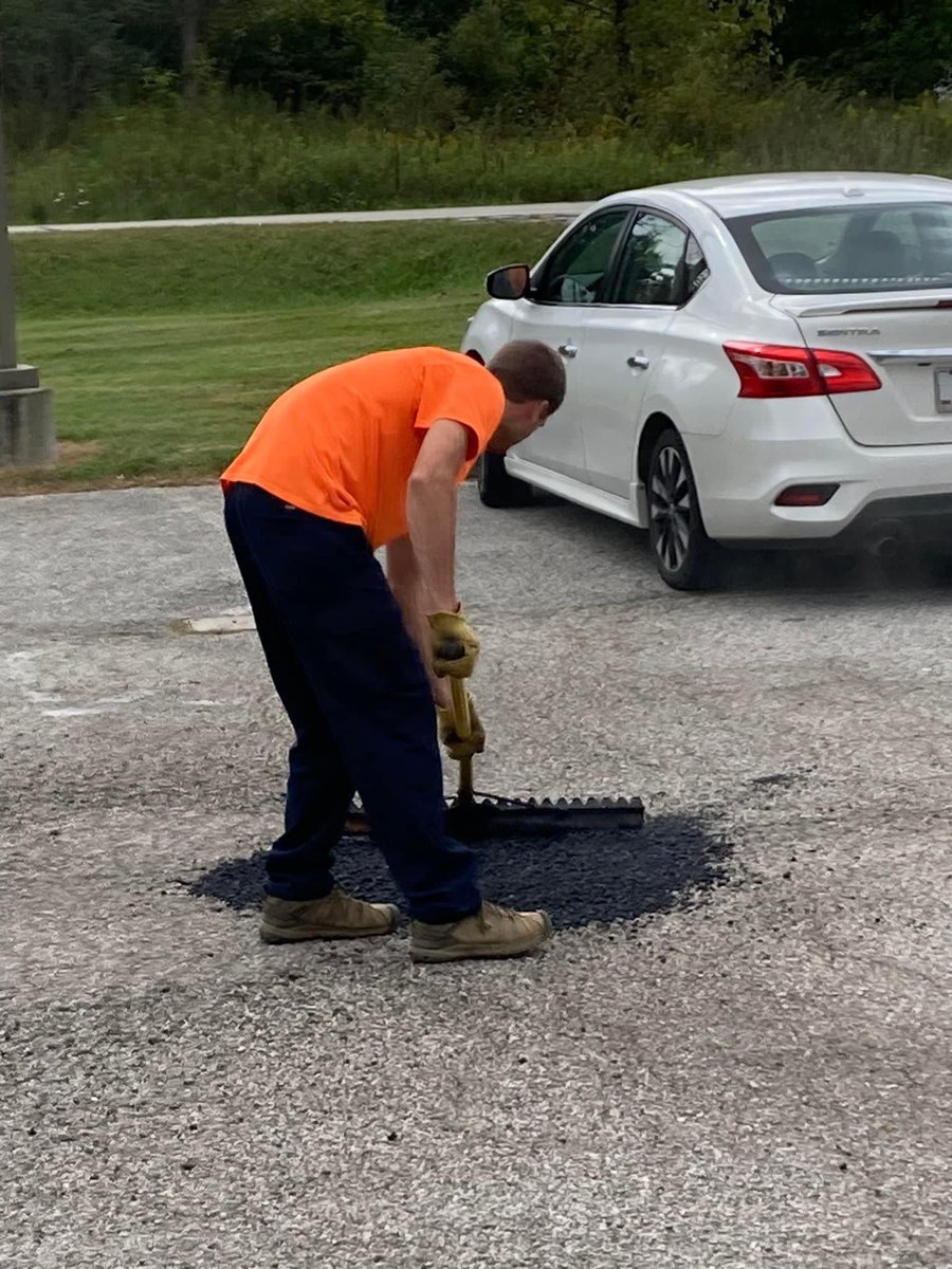 Chagrin Falls Park Community Center tweet media