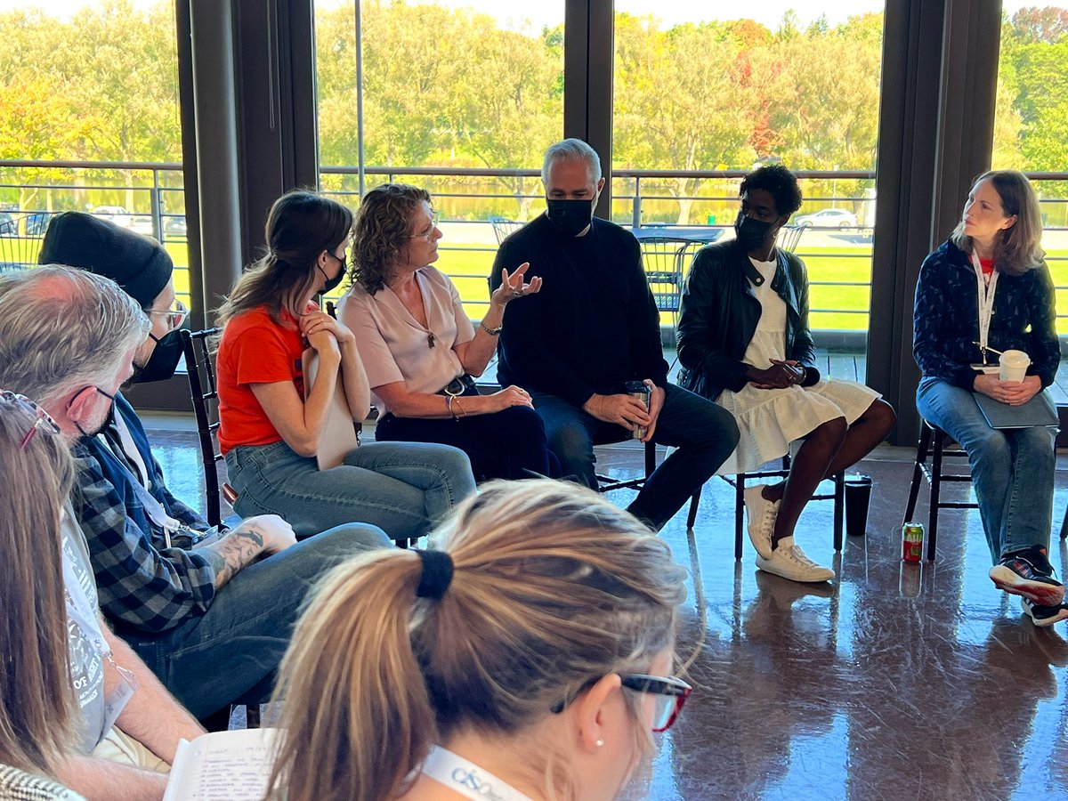 MsSarahCraig's tweet image. “Boxes &amp;amp; labels can be the enemy of creativity.” - Gender &amp;amp; Theatre workshop for @CISOntario drama educators @stratfest #cisopd #canadiantheatre #CISDF24