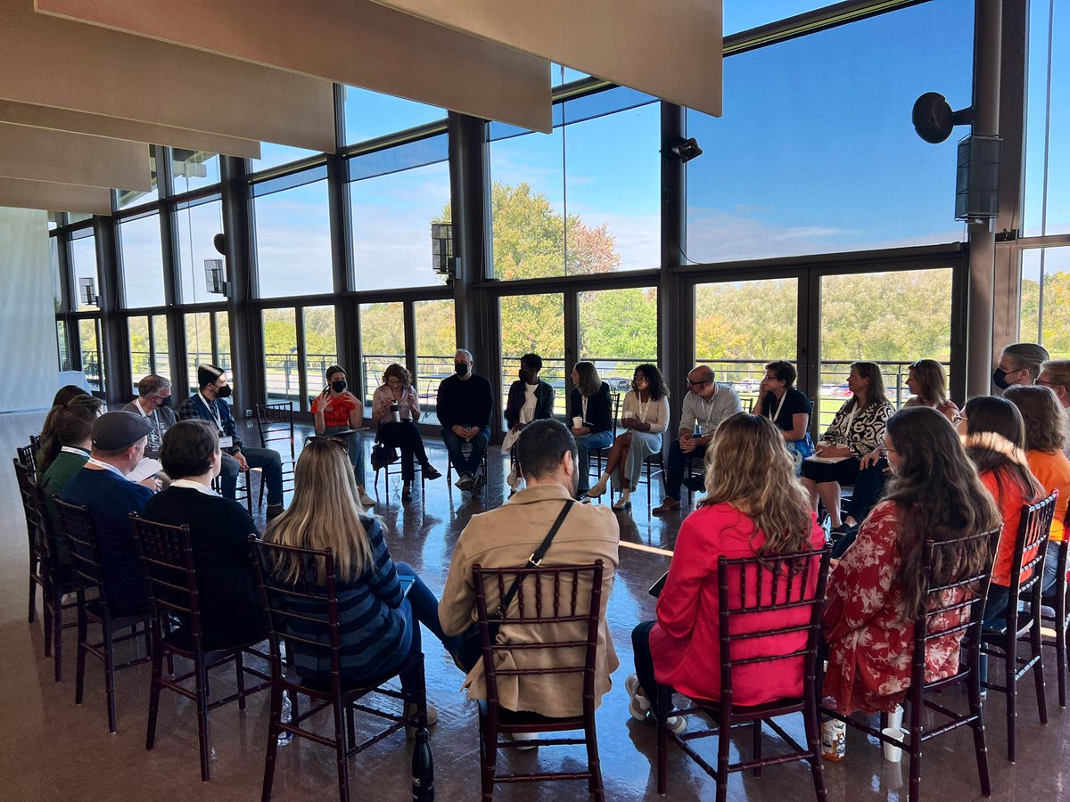 MsSarahCraig's tweet image. “Boxes &amp;amp; labels can be the enemy of creativity.” - Gender &amp;amp; Theatre workshop for @CISOntario drama educators @stratfest #cisopd #canadiantheatre #CISDF24
