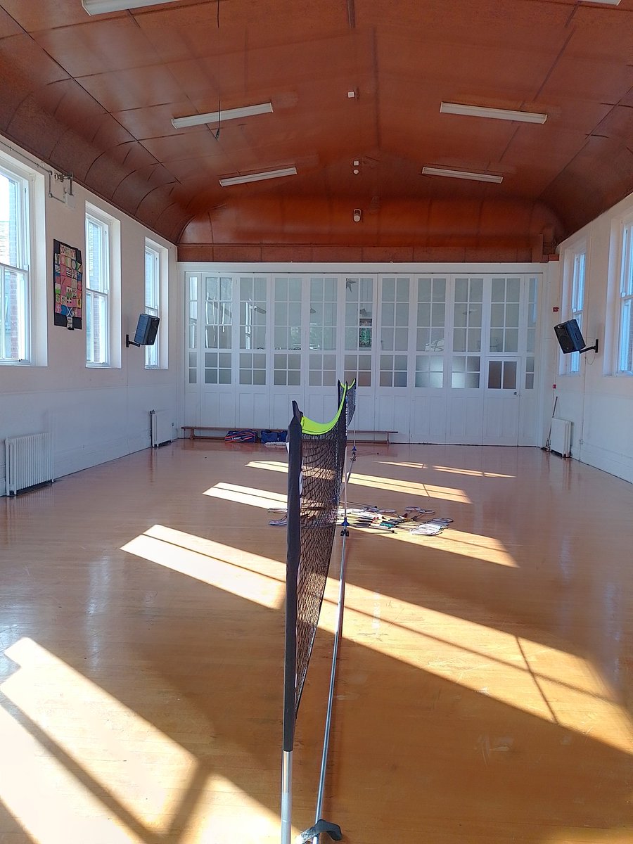 amondcoaching1's tweet photo. Day 1 of  my Little Smashers Programme @bishopfoleyns. Well Done lads great stuff, and some teachers joined in too!!! 
https://t.co/KWss4FPB1k
#littlesmashersprogamme https://t.co/GAZ3Le9V5V