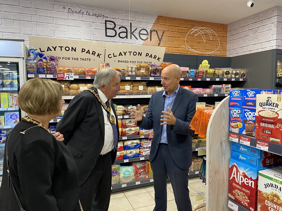 SPARNorthEng's tweet photo. Congratulations to the Uppal family for a fantastic Friday launch of their new #Rochdale @SPARintheUK store! The Mayor and Mayoress opened the store, and the community have come out in numbers. Thanks to Desmond the Dragon from @officiallydale for joining our #SPAR mascots too! https://t.co/uIg3vZ1eRd