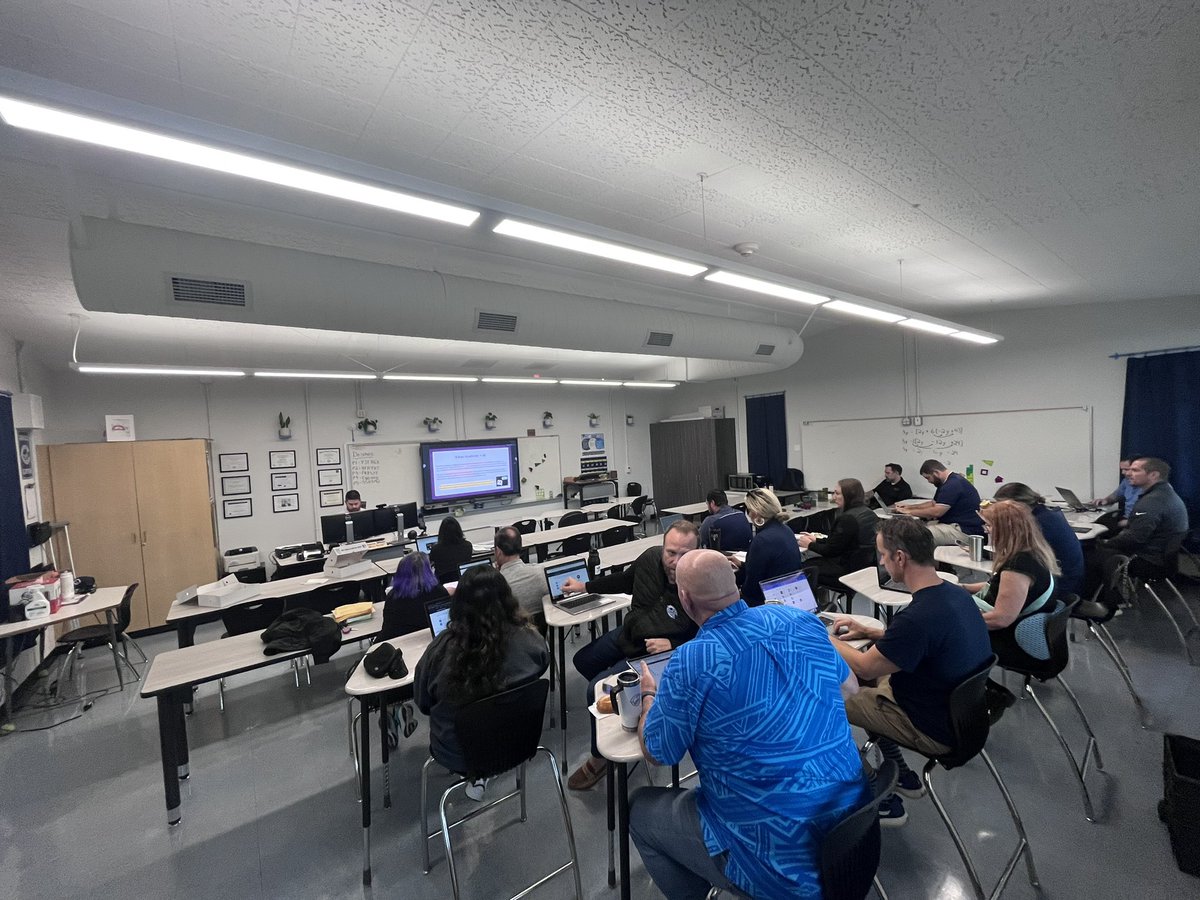 @achs_scorpions have their first EdCam(p) today and this room is meeting with @KA_Khanmigo & @khanacademy to dial in our pilot that we’re thrilled about. Thanks to @CoachGonzalez19 for all of his work and @MrSorensen805 for his support. We can’t wait to share our process!