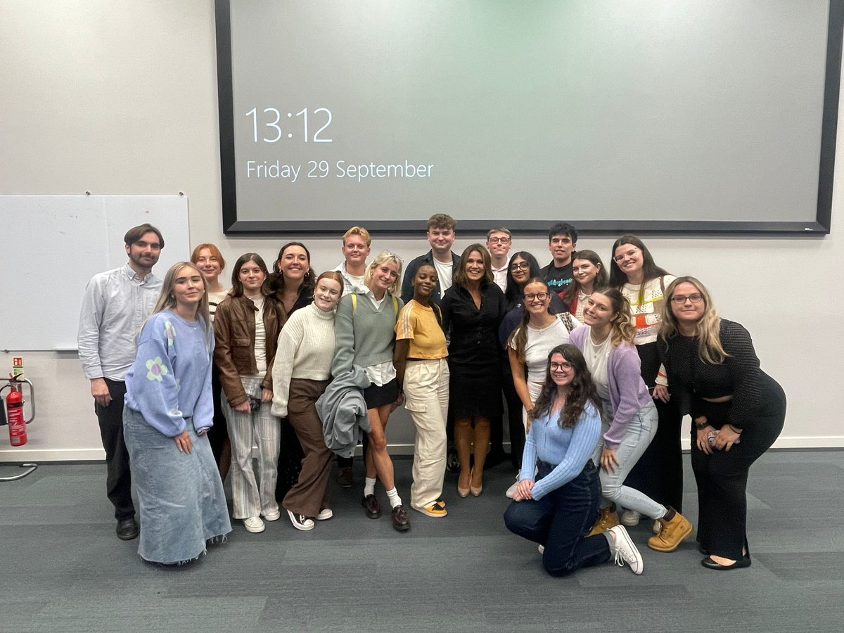 Inspiring moment with @susannareid100 who shared her incredible journey from CJS student to @BBCBreakfast to @GMB . Best advice: “If you see an opportunity, go and grab it”. Anxiety technique: “Visualise nerves and leave them at the studio door” #cardifftrained