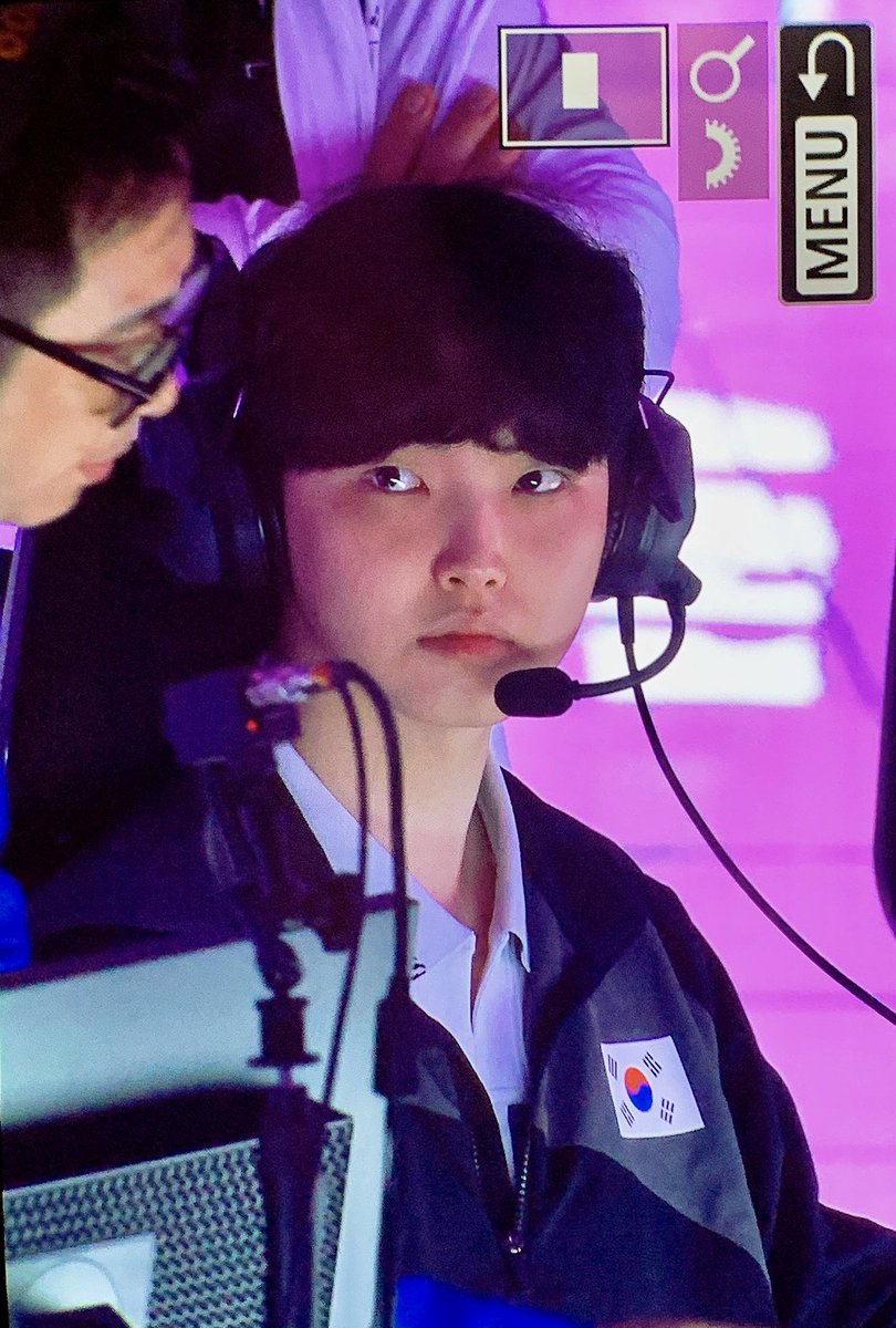 chov2_zz6's tweet photo. 화이팅^0^ https://t.co/0Iebi80EIX