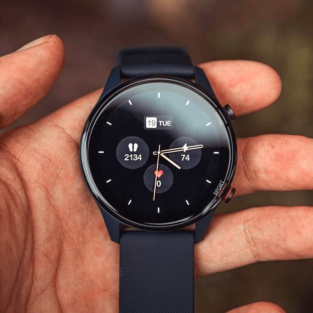 aliffchannel's tweet photo. Kalau korang ada duit lebih nak beli smartwatch, smartwatch brand apa yang korang akan beli? 

Aku dah test 6 brand smartwatch brand Samsung, Apple, Amazfit &amp; Fitbit, ini pendapat aku: https://t.co/gOzHquxI4t