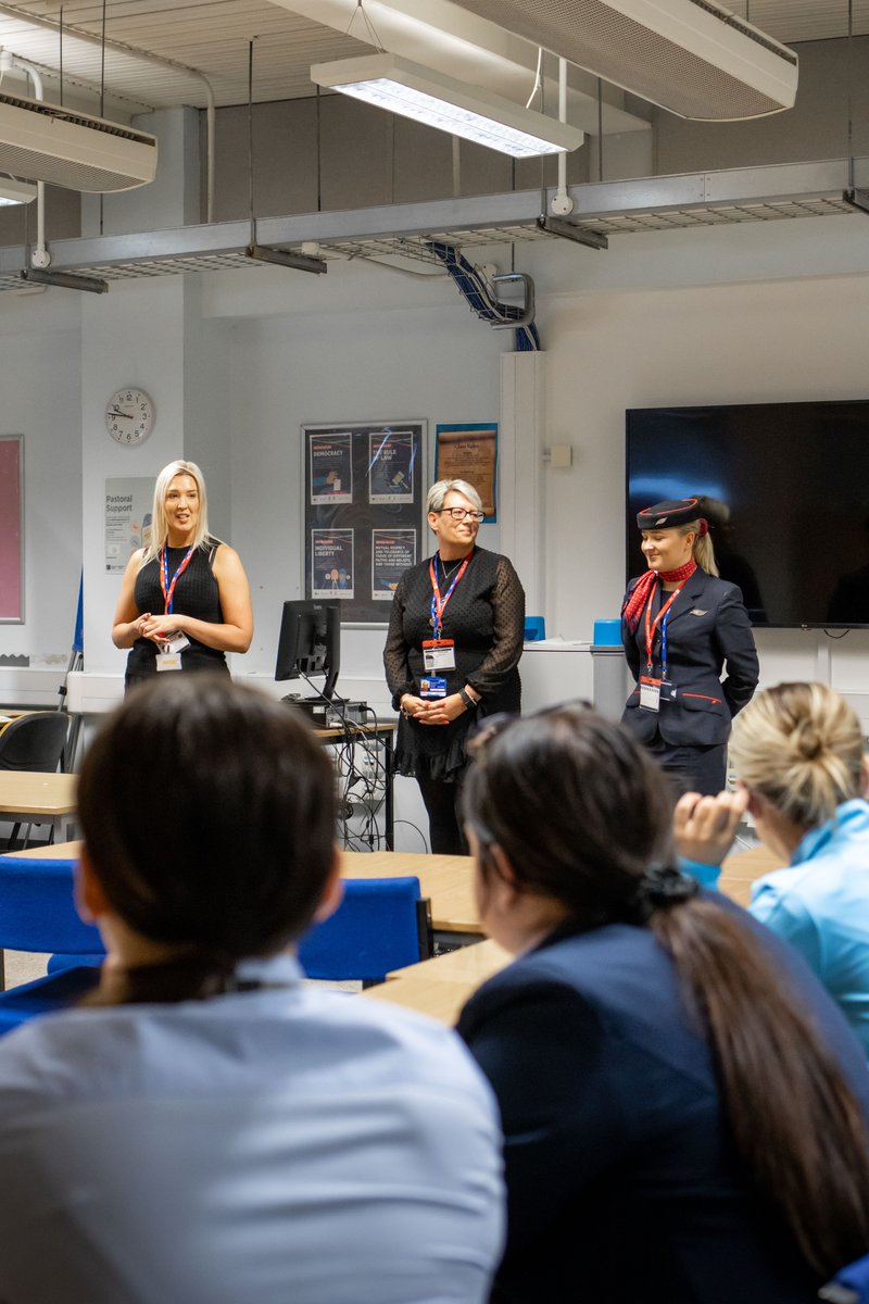 DonnyCollege's tweet image. This week we had the pleasure of welcoming in guests from Eastern Airlines into our Travel &amp;amp; Toursism department to hold a talk! Having these professionals in really helped to give our students an understanding of what day to day life is like in the travel industry! ✈️