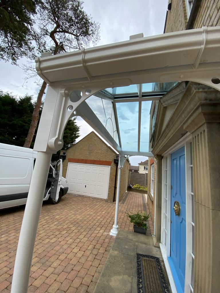 prefixsystems's tweet photo. Something a little different on a Friday. Prefix Verandah in gable fronted design and incorporating the S2 glazed roof.
S2 can be used in a variety of glazed roof applications, a truly versatile roof solution.
#S2 #bestinclass #verandah #lesscomplicated https://t.co/dBmoSd4TqN