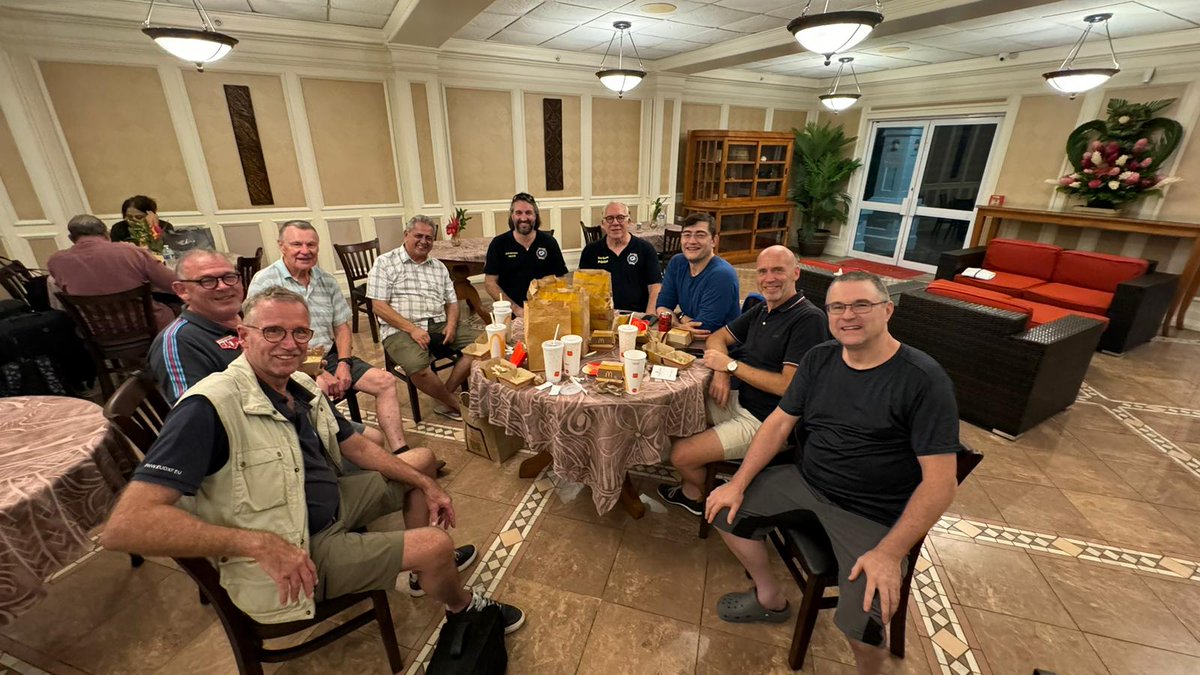 A (healthy) late night welcome snack in the Pago Pago Hotel with our host Alex Jennings.... #W8S,#Swains2023,#Swains,#Swainsisland,#DXpedition,#IOTA,#hamradio,#hamr,#Amateurradio,#KO8SCA,#PA5X,#PG5M,#PA3EWP,#PA2KW,#NG7M,#DL6JGN,#PA4WM,#DL2AMD,#DJ9RR,