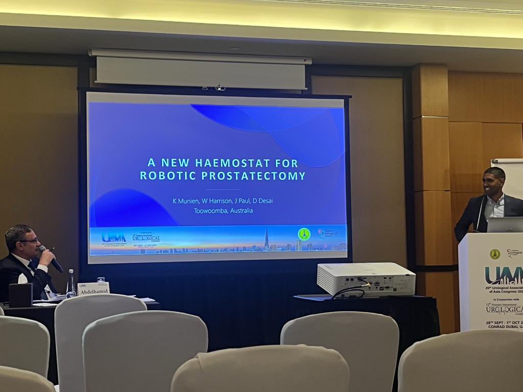 Packed house at @uaa2023 for Dr Kale Munien’s pure ecstatic presentation on Purastat as a haemostatic agent in RALP <a href="/DrDevangDesai/">Dev Desai</a> <a href="/USANZUrology/">USANZ</a>