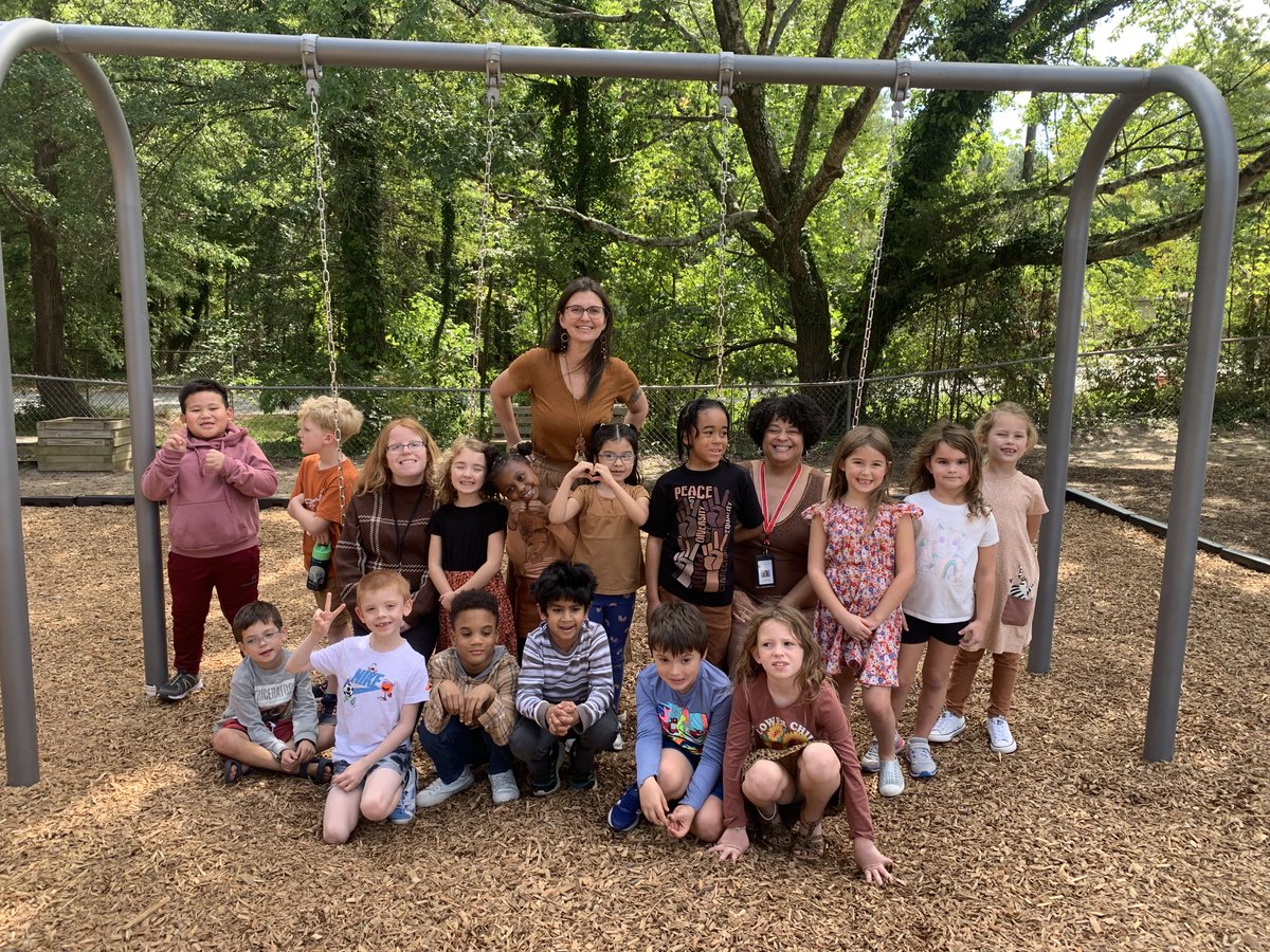 EphesusElem's tweet photo. Yesterday's cozy shades of brown got use even more excited about it being fall! @chccs https://t.co/ysc3pppZuf