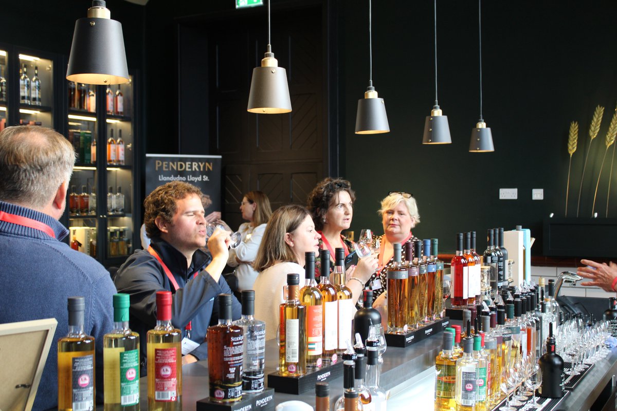 PowellCommLtd's tweet photo. Penderyn Distillery, Llandudno was the venue for the West Cheshire &amp; North Wales Chamber of Commerce networking event/tour on 26 September.  John and Warren had a great time meeting new businesses and of course having a sip of the distillery's finest! #networking  #business https://t.co/XTCkOXJwAx