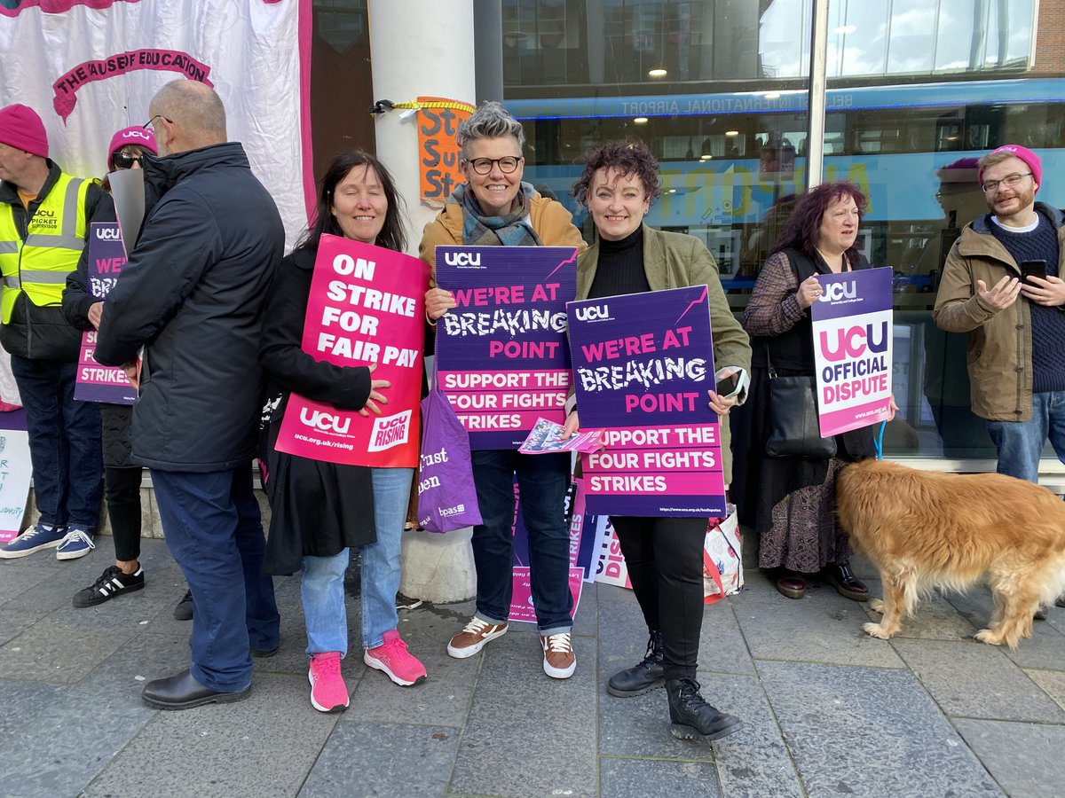 Another week of @UCU_Ulster @ucu action wrapped up ✊🏼 great to see @UlsterUniCYW out in force #ucuRISING