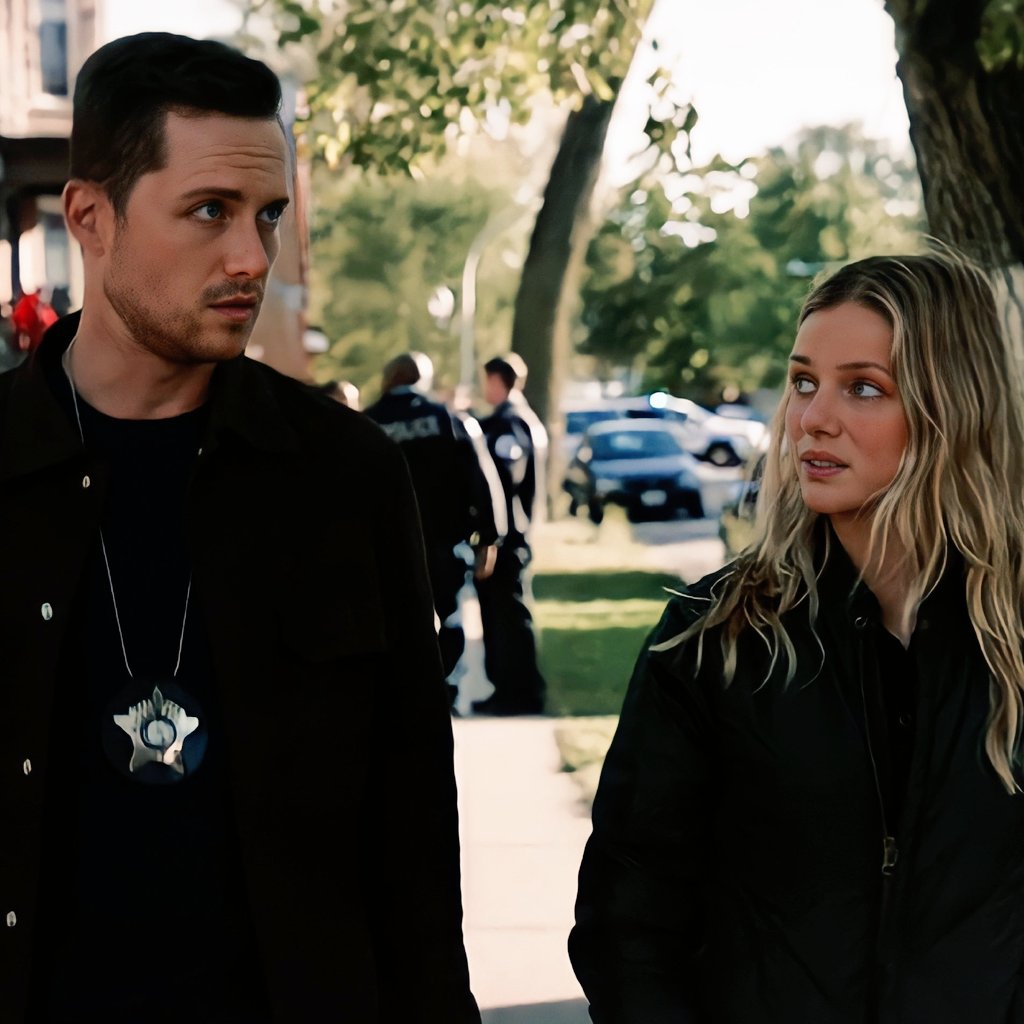 fofffffarm's tweet photo. Them😌...
For ever and ever🖤... 
#upstedforever
#Upstead
#chicagopd https://t.co/kubJLyOY6S