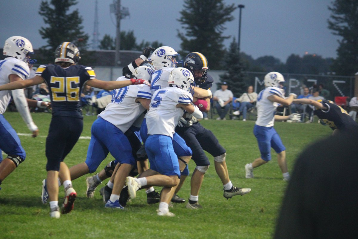 AGBluejayFball's tweet photo. Rise & Shine Bluejay Nation...It's Game Day! The Birdcage Will Be Rockin🇺🇸 Be Loud! Be Proud! Go Blue!
#playwithHEART
#iAMtheSTANDARD
#AGRise
🆚️Fort Calhoun (District Game)
⏰️7pm
📍Ashland, NE
🏟Memorial Stadium
📡Tim, Barry, Crew on https://t.co/motej2jzL0 https://t.co/e1NRwQL0HR