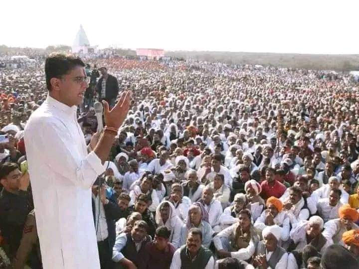 KhurpenchhKaTau's tweet photo. @TimesAlgebraIND एक है जिसने पहले भी इसको राजस्थान मे ही हराया है।। पाँच साल तक दिखी भी नही फिर वसुधरा जी😂😂
@SachinPilot
यह फोटो सच है।। करौली की
#PilotPower https://t.co/8f1HAD9Oct