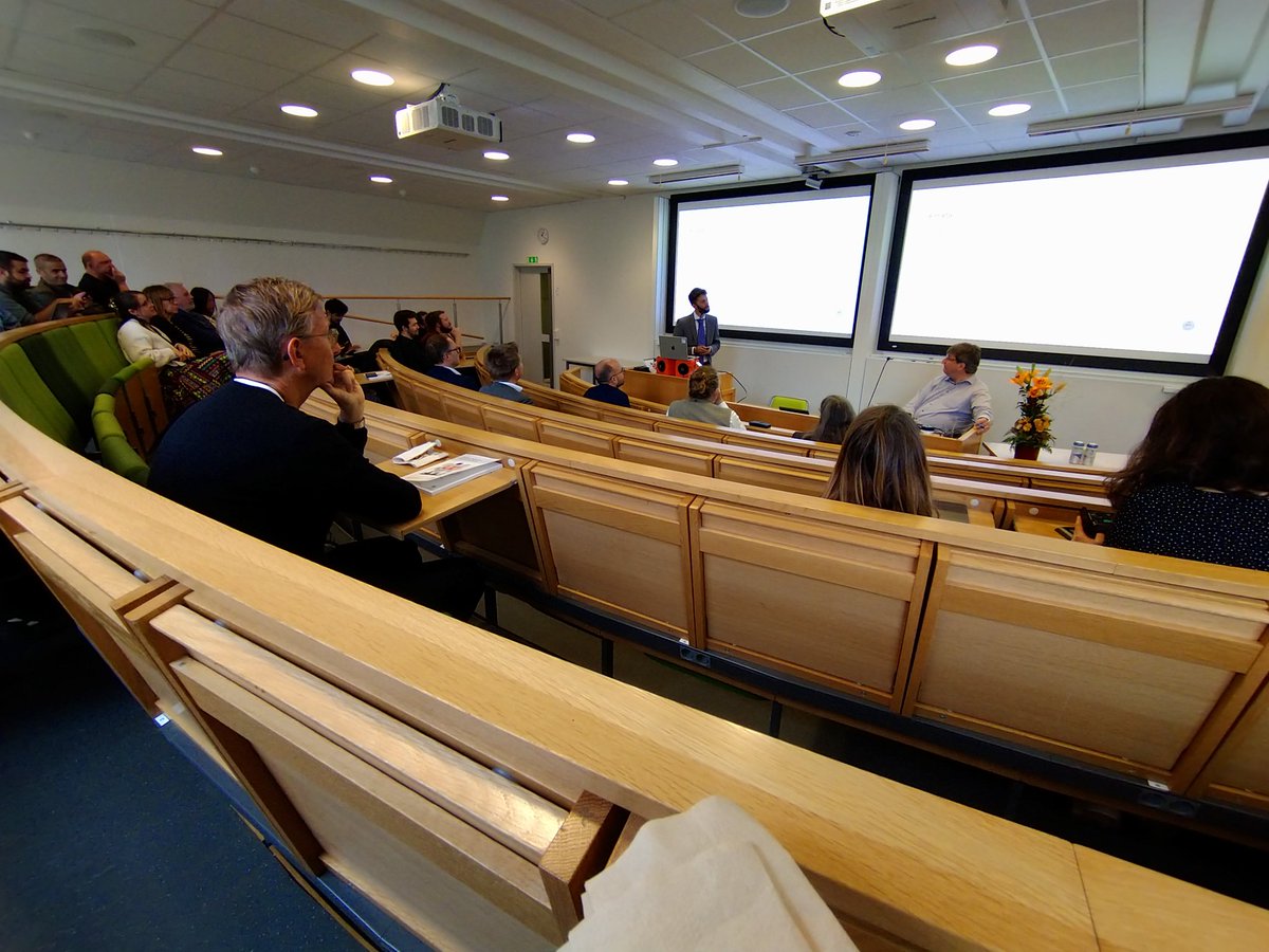 smllmp's tweet image. Today at dissertation for former pharmb.io colleague Staffan Arvidsson McShane on the very interesting topic of confidence &amp;amp; #conformalprediction in drug discovery &amp;amp; pharmaceutical sciences. Best of luck Staffan!