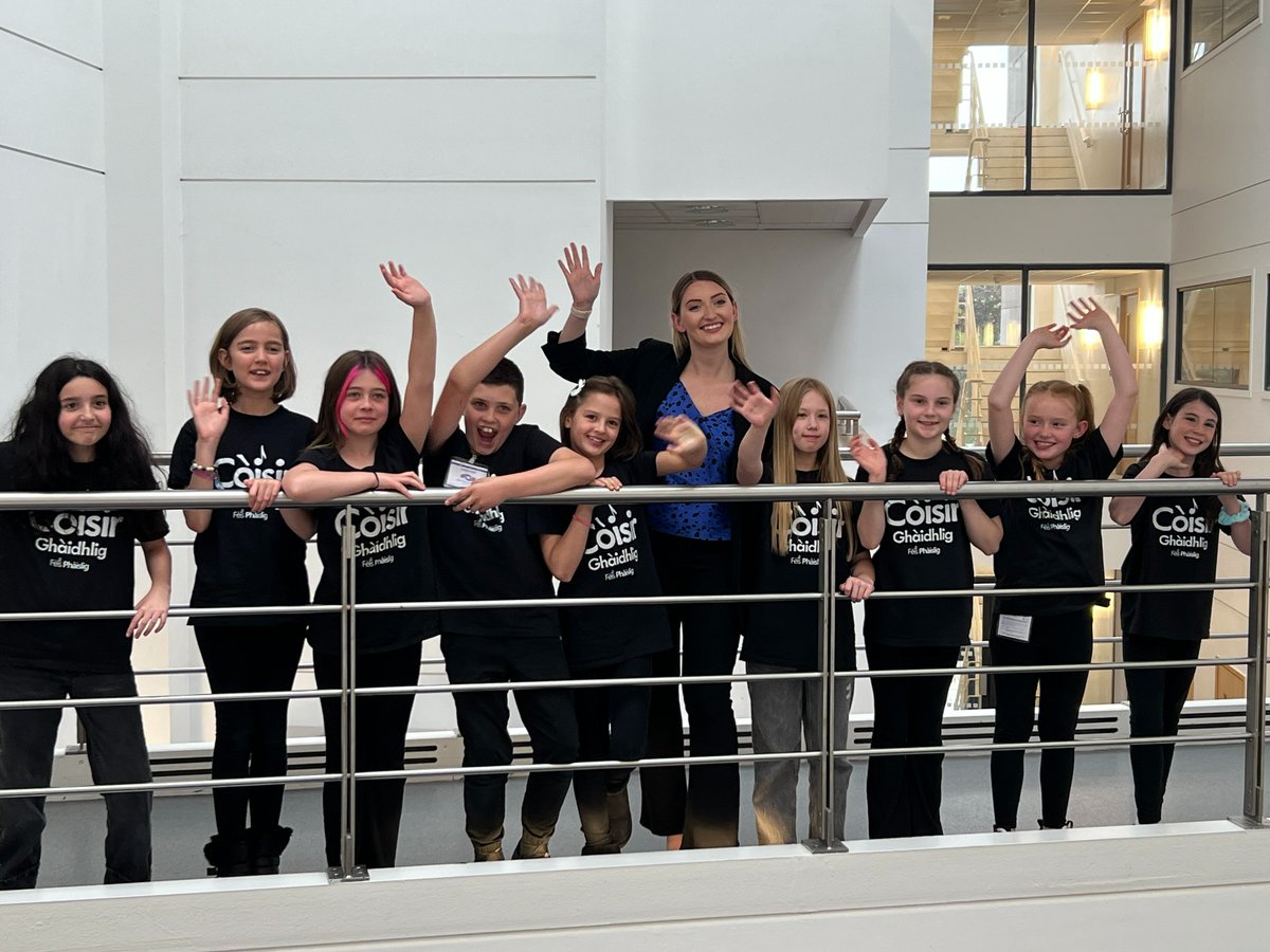RenProvost's tweet photo. The choir will perform as part of the Ar Cànan ’s Ar Ceol (Our Language, Our Music) concert at Paisley Town Hall on Saturday 14th October. The upcoming Mòd will be the group’s first competition and I wish them all the best of luck. https://t.co/DfRljWK7iR