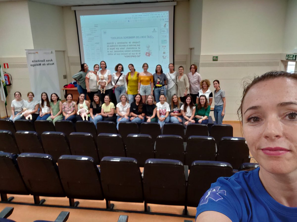 SaludNorteMalag's tweet photo. También hoy en Hospital de #Antequera hemos tenido Taller de primeros auxilios profesionales de centros educativos infantiles 👶🏻👶🏻👶🏻 (CEI SAN FRANCISCO, CEI ALMINARES, CEI DON CHUPETE, CEI PEQUEMUNDO, CEI VALKE DE ABDALAJÍS) https://t.co/BVxJVc3NOM