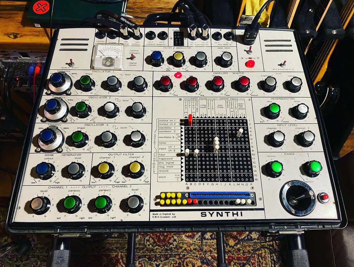 crosstownstudio's tweet image. Real treat to get to play around with this 1972 EMS Synthi yesterday 😍 

#crosstownstudios #EMS #emssynthi #analogsynth