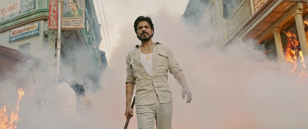 Karthik49752719's tweet photo. His last 5 movies get Excellent Wom From Audience,Result is
#Jawan : All Time Grosser
#Pathaan : All Time Grosser
#ChennaiExpress : All Time Grosser
#RBDJ : Just Missed
#Omshanthiom : All Time Grosser
Dont Understimate his Boxffice Pull,No One can match his craze in Boxoffice https://t.co/LB95q9MyhG