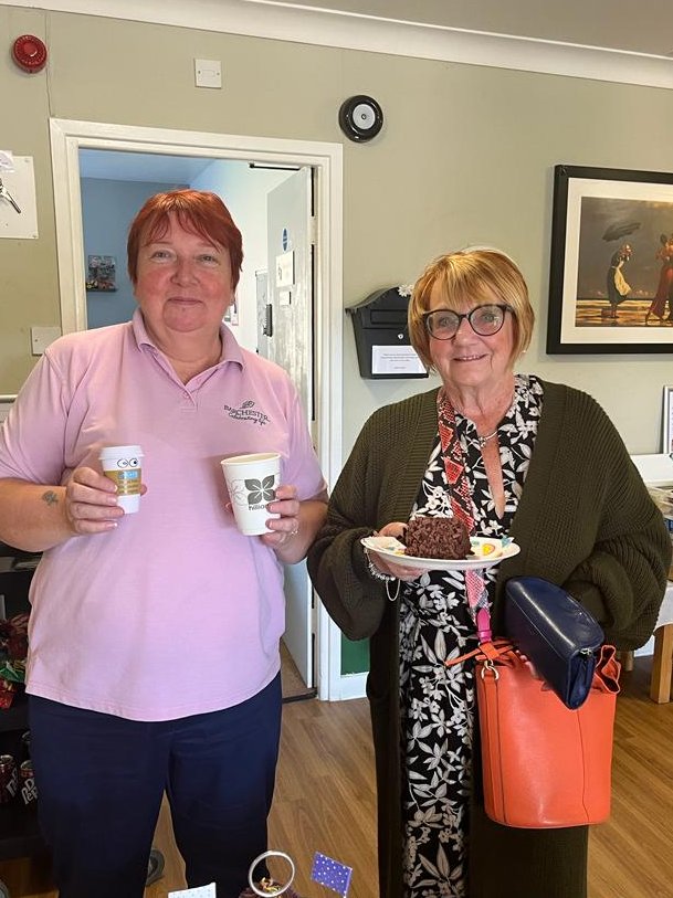 CafeCLtd's tweet photo. #PackagingGuru #HotCupBob has dropped into @Barchester_care Barchester Castle Keep Care Home at just the right time - a whopping piece of chocolate cake & coffee is always gratefully received! https://t.co/XVBqMVUCwC