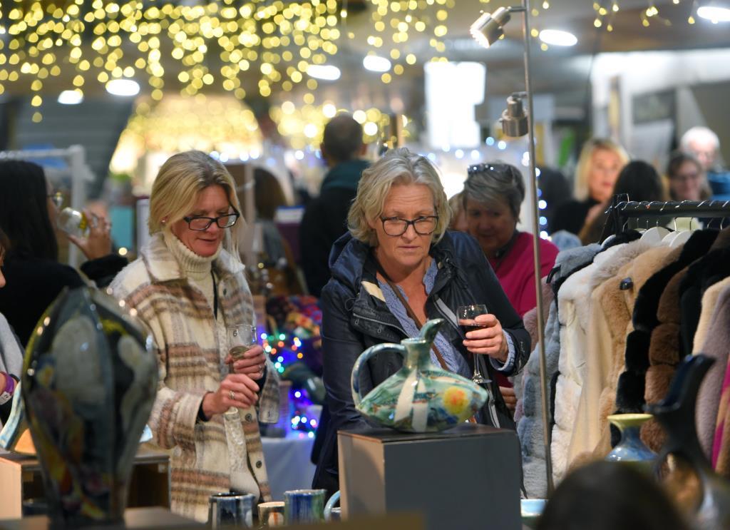 Cornwall Christmas Fair tickets now on sale bit.ly/467Z16B