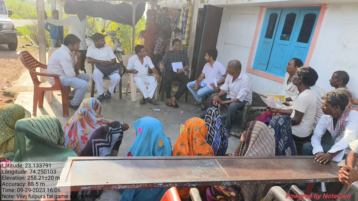 Met the people of village Fulpura and instructed them to accelerate the construction of personal toilets approved.