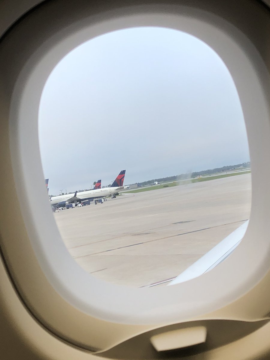 XrpSnakie's tweet image. #properparty 😈