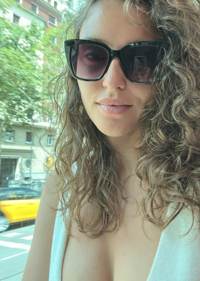 F7MNK-rWwAArZ0L?format=jpg&name=900x900