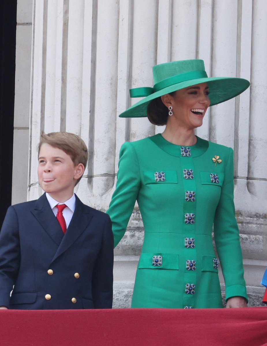 Canellelabelle's tweet photo. It has been confirmed that Catherine, princess of Wales will not be attending Earthshot with Prince William in Singapore as Prince George has exams that week and she wants to be home to support him😍 Prince George is 10 and therefore should be gearing to take the entry exams for his applications to a college Prep school, starting this year. Good luck to the Future King!🤩#PrincessofWales