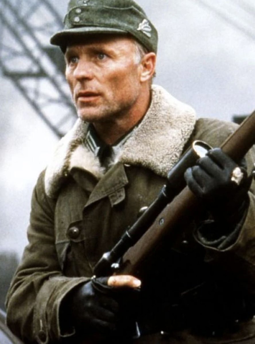 Erwin König en "Enemy at the gates"? 😎