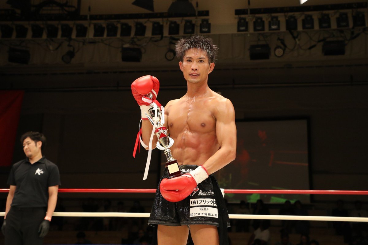 momo43310947's tweet photo. 50戦目
無事勝てました。
丈夫に育ててくれた両親に感謝です。
応援ありがとうございました！

#krush https://t.co/ZtWpPdFnfX