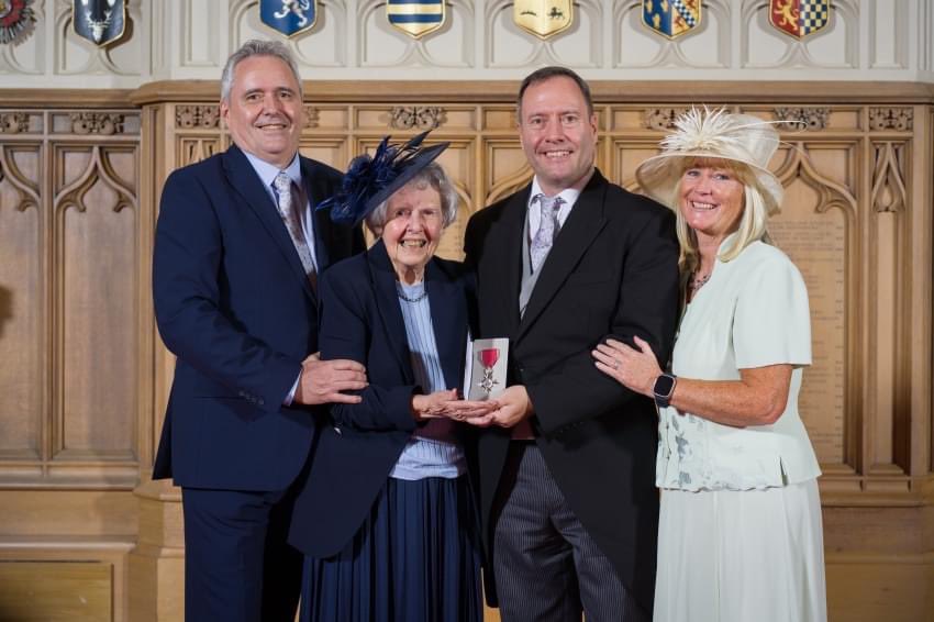 Prof Andy Lockey tweet media