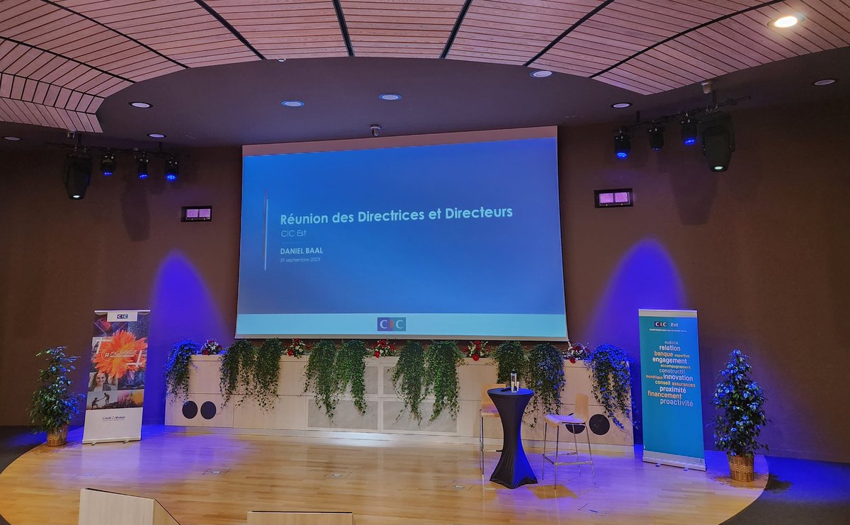 BaalDaniel's tweet photo. À l'invitation de Dominique Bellemare, prêts avec Claude Koestner, DGA du @cic, à partager l'après-midi avec les Directrices et Directeurs d'agences du #CICEst réunis en Convention au Centre de formation et de congrès des Gâtines à Verrières-le-Buisson. https://t.co/tcmLeoB6ed